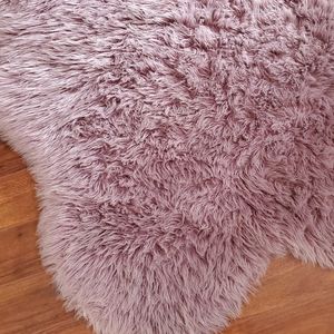 Furr rug
